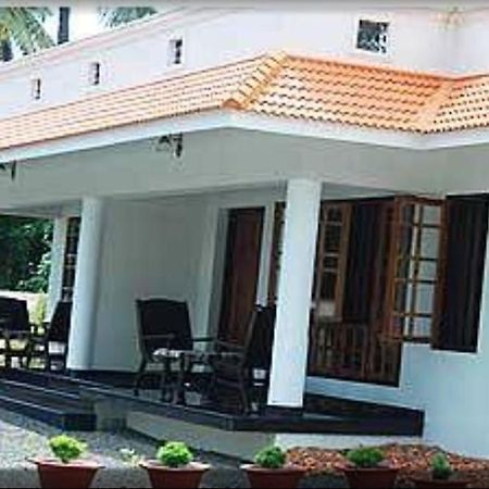 Palmy Residency Apartment Alappuzha Exterior foto